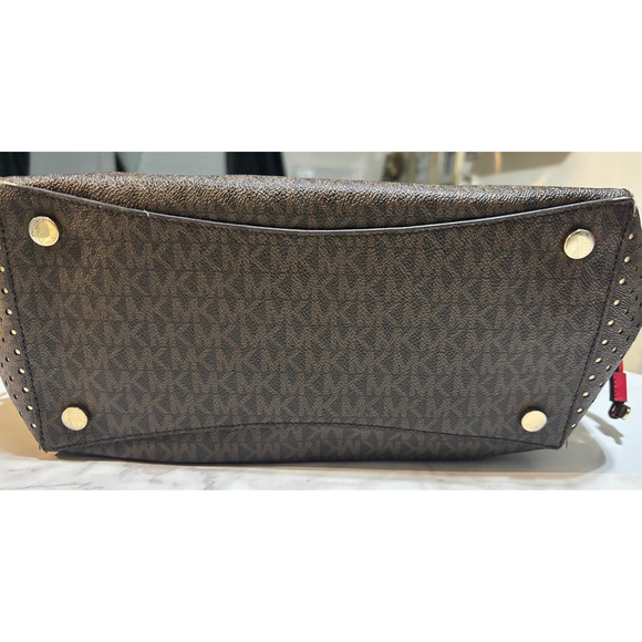 Michael Kors Purse - Picture 8 of 8